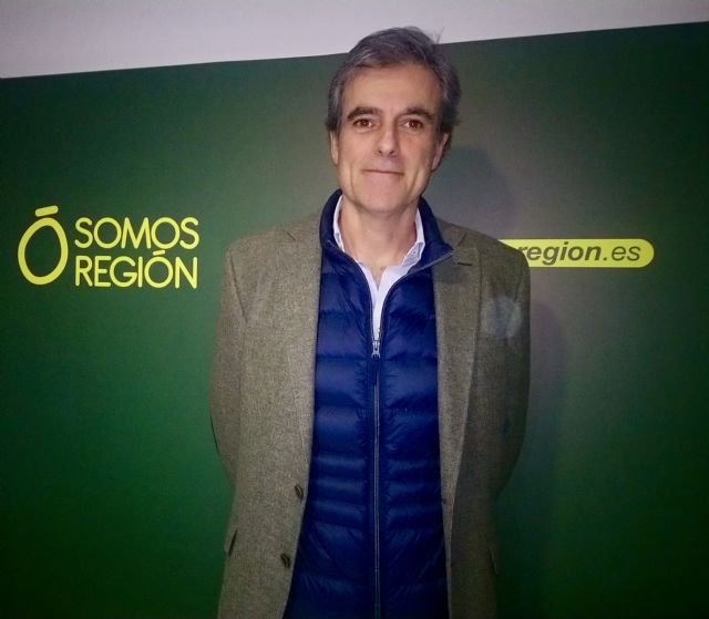 El doctor Manuel Pajarón, número 2 de Somos Región al Congreso - 1, Foto 1