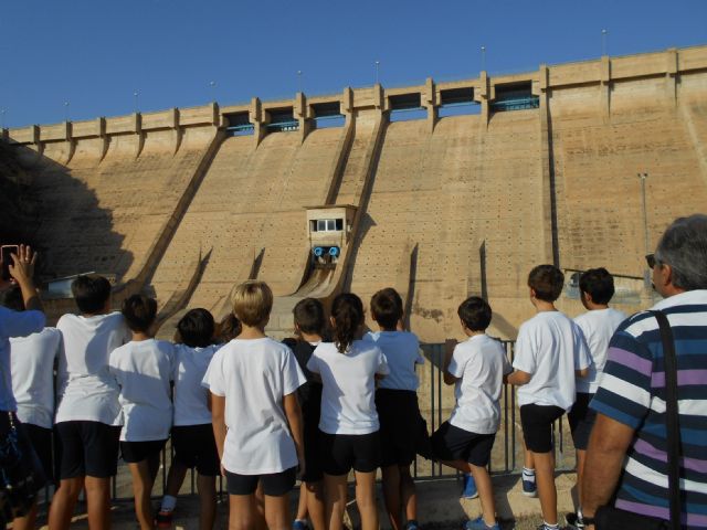 La CHS recalca la importancia de la educación para inculcar a los niños la necesidad de preservar los recursos naturales - 1, Foto 1