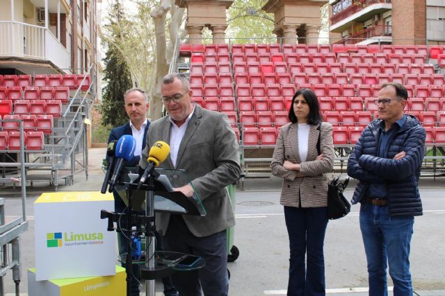 El dispositivo especial de limpieza de Semana Santa contará con más de un centenar de operarios y una veintena de vehículos - 2, Foto 2