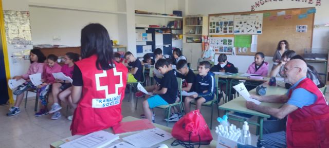 Cruz Roja conciencia sobre los ODS a más de 1.784 personas en centros educativos de la Región de Murcia - 2, Foto 2