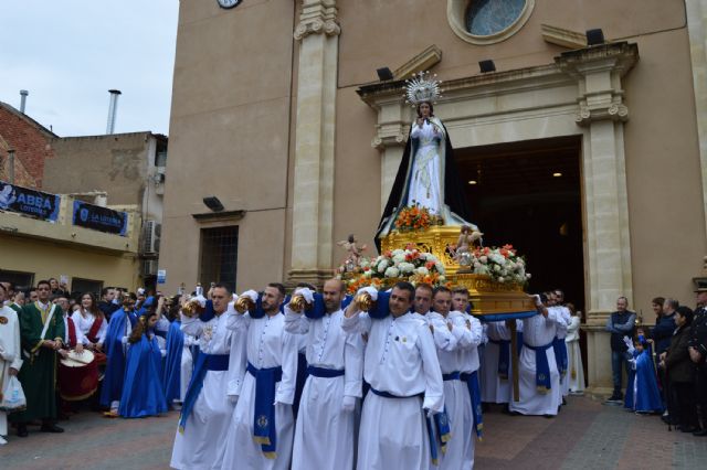 La procesión del Resucitado vence a la lluvia y brilla por las calles torreñas - 3, Foto 3