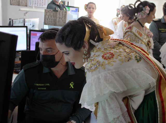 La Reina de la Huerta 2022 y sus damas de honor visitan las instalaciones de la Guardia Civil de Murcia - 5, Foto 5