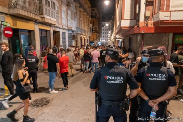 El Ayuntamiento tramita 220 denuncias por ´botelleo´ durante el mes de marzo - 1, Foto 1