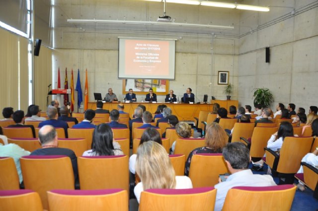 Acto de Clausura de sus Estudios de Máster del curso académico 2017/2018 - 2, Foto 2