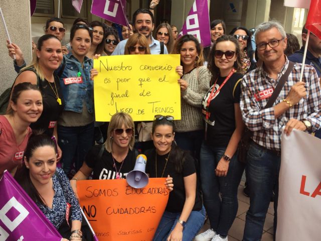 Más de cien de personas secundan en Murcia la huelga por un convenio digno en Infantil pese a las amenazas de despido - 2, Foto 2