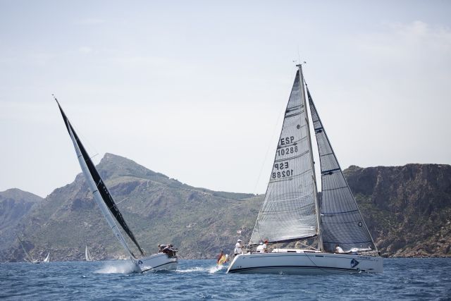 ´Maverta´, ´Kawan´, ´Nemox-BNFIX´, ´Saleroso 2.0´ Kochab y ´Acali´ copan los primeros puestos en la primera jornada de la XII Regata Solidaria Carburo de Plata - 3, Foto 3