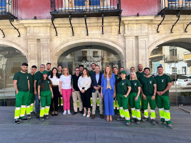 Alumnos se forman para trabajar en el sector de la jardinería y acondicionan las zonas verdes de Abanilla - 2, Foto 2