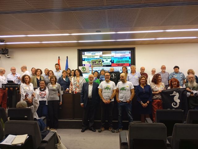 UGT y otras organizaciones sociales comprometidas con el Medio Ambiente presentaron ayer el DECÁLOGO POR LA NATURALEZA en el Congreso de los Diputados - 3, Foto 3