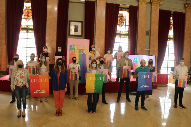 El Ayuntamiento abandera los actos de celebración del Orgullo LGTBI a favor de la igualdad y el respeto a la diversidad - 1, Foto 1