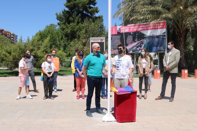 El Ayuntamiento abandera los actos de celebración del Orgullo LGTBI a favor de la igualdad y el respeto a la diversidad - 3, Foto 3