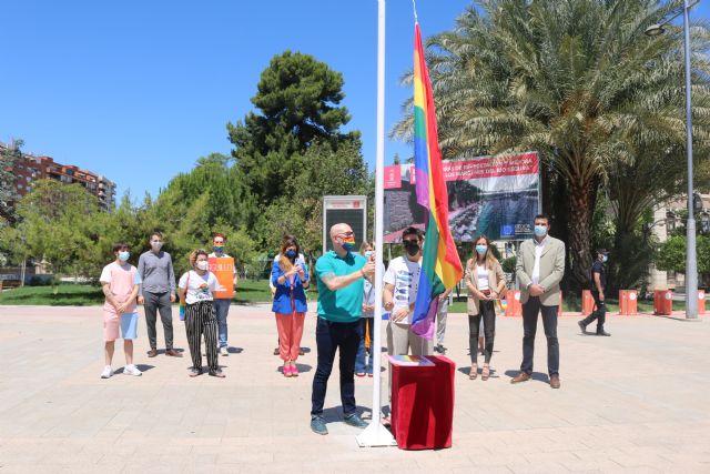 El Ayuntamiento abandera los actos de celebración del Orgullo LGTBI a favor de la igualdad y el respeto a la diversidad - 4, Foto 4