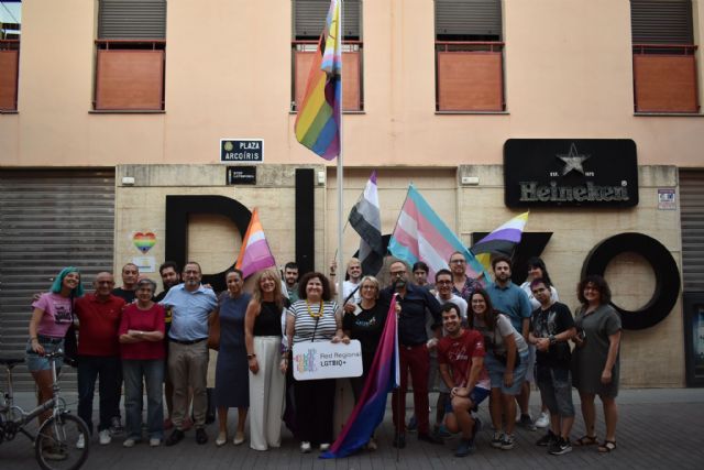 El Orgullo de Lorca se reafirma tras el robo de la bandera LGTBIQ+ - 1, Foto 1