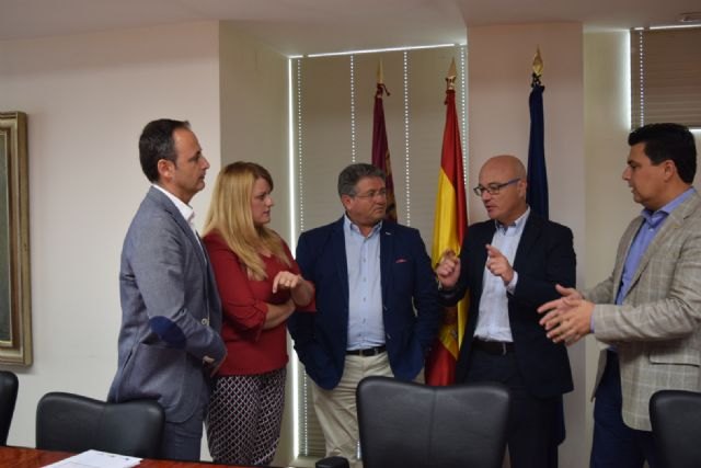 Los ayuntamientos de Los Alcázares, Mazarrón y San Javier invertirán cuatro millones de euros para reducir su consumo de energía - 1, Foto 1