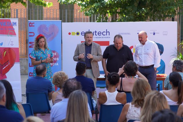 Educación colabora con Direcmur en el concurso 'Innovaedum: un salto al futuro de nuestras aulas' - 1, Foto 1