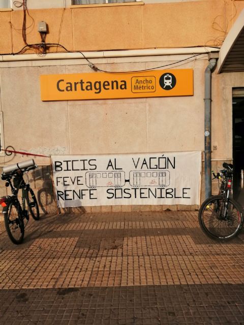 Los colectivos a favor de la movilidad sostenible activa se reúnen con representantes de los ayuntamientos de la Unión y Cartagena - 1, Foto 1