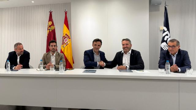 El Gobierno regional y Croem exigen una revisión de la planificación ferroviaria de la Región para evitar un cuello de botella El Gobierno regional y Croem exigen una revisión de la planificación ferroviaria de la Región para evitar un cuello de botella