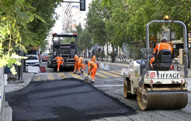 El Ayuntamiento inicia el aglomerado de 32.000 metros cuadrados de calles y avenidas para que Murcia vuelva a la normalidad de cara a la Feria - 3, Foto 3