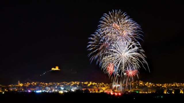 Juan Manuel Domínguez, primer premio del Concurso de Fotografía Fuegos Artificiales 2018 - 1, Foto 1