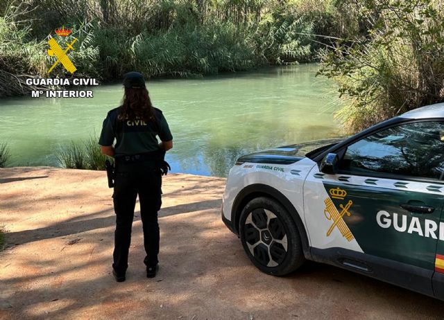 Rescatan a dos personas del río Segura en Calasparra - 2, Foto 2