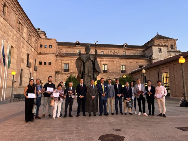 UCAM galardona el proyecto de Acceso peatonal a Cala Cortinade la APC en los I Premios de Movilidad de la Región de Murcia 2023 - 1, Foto 1