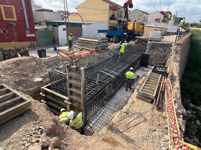 Avanzan a buen ritmo las obras del nuevo puente de El Raal - 3, Foto 3