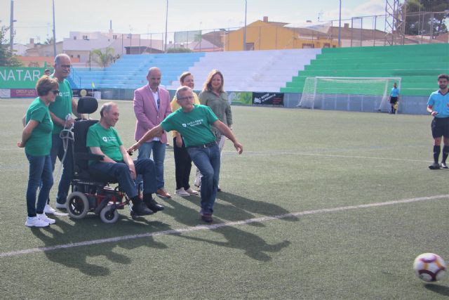 El club Atlético Pinatarense celebra un partido solidario a beneficio de la Asociación ELA Región de Murcia - 2, Foto 2