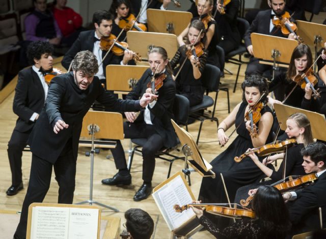 Pablo Heras-Casado dirige la Orquesta Sinfónica Freixenet de la Escuela Superior de Música Reina Sofía - 1, Foto 1