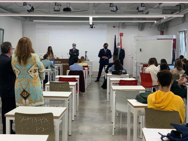 El consejero visita ISEN para comprobar las medidas de seguridad en el inicio de curso - 2, Foto 2