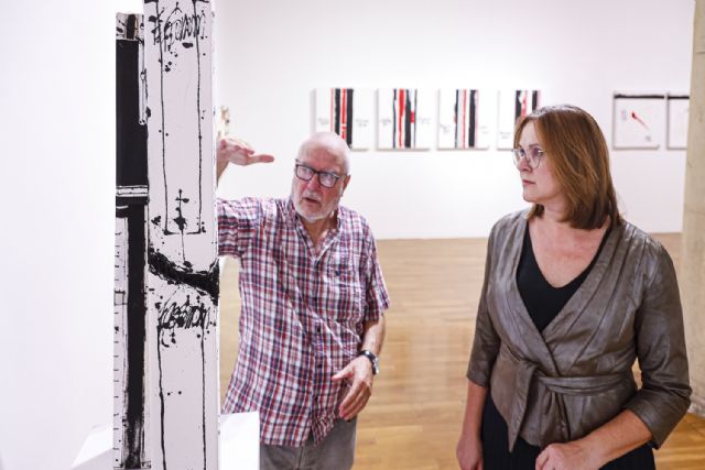 Isabel Franco visita la exposición '¡Grita!' de José María Garre - 1, Foto 1