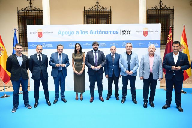 López Miras presenta la Estrategia de Autónomos con 140 millones de dotación y la ampliación a todos los colectivos de la Cuota Cero para emprender - 1, Foto 1