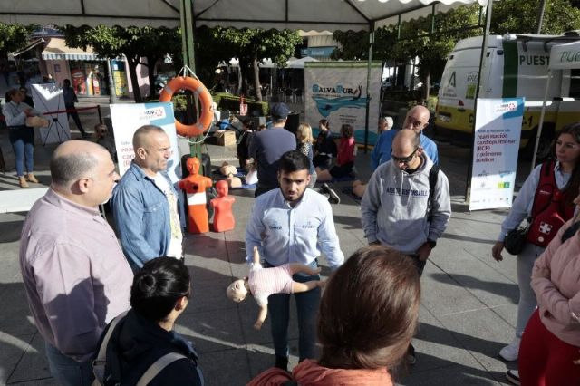 Más de 300 personas se inician en la reanimación cardiopulmonar y los primeros auxilios en Córdoba - 3, Foto 3