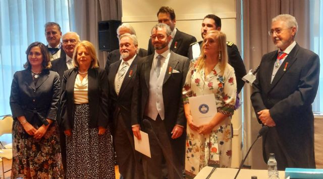 Estudiantes de RRII obtienen Medallas Corporativas de Los Infanzones del Reino de Valencia - 4, Foto 4