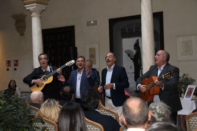 Gala . El compromiso con la tradición brilla en la Gala de la Asociación Cultural Tradiciones Sevillanas con destacadas personalidades de la ciudad - 2, Foto 2