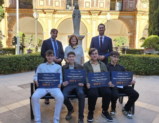 Cuatro estudiantes de la UCAM participarán en la final del programa 'Líderes Digitales Universitarios' Cuatro estudiantes de la UCAM participarán en la final del programa 'Líderes Digitales Universitarios'