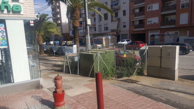 Ciudadanos  Lorca solicita el arreglo de un tramo de  acera en la carretera de Granada y en la calle Robles Vives - 3, Foto 3