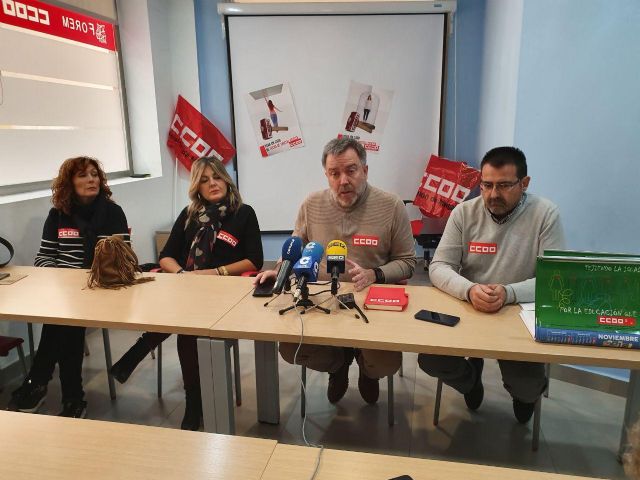 CCOO Enseñanza reclama una mejora de las condiciones de trabajo y un cambio de gestión en el Pilar Soubrier - 1, Foto 1