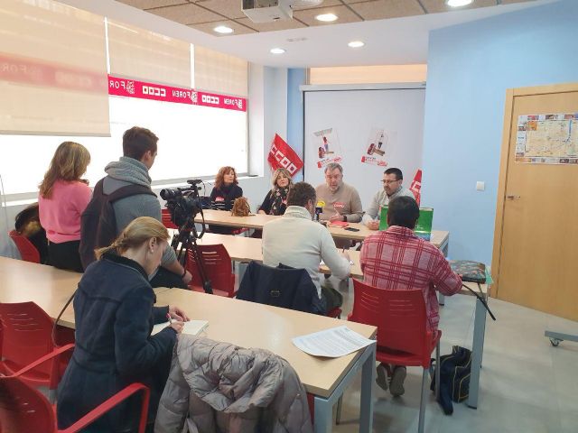 CCOO Enseñanza reclama una mejora de las condiciones de trabajo y un cambio de gestión en el Pilar Soubrier - 2, Foto 2