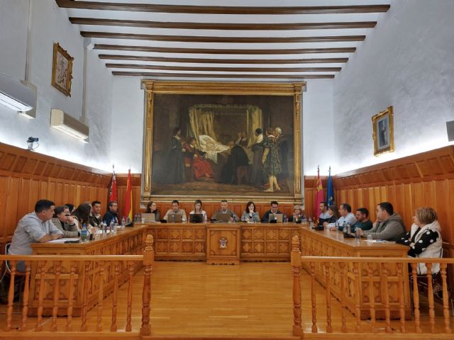 El Ayuntamiento de Caravaca aprueba en un Pleno extraordinario una moción contra la Ley de Amnistía - 1, Foto 1