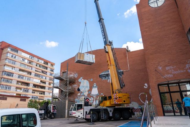 El Luzzy contará con un montacargas para los espectáculos del salón de actos - 1, Foto 1