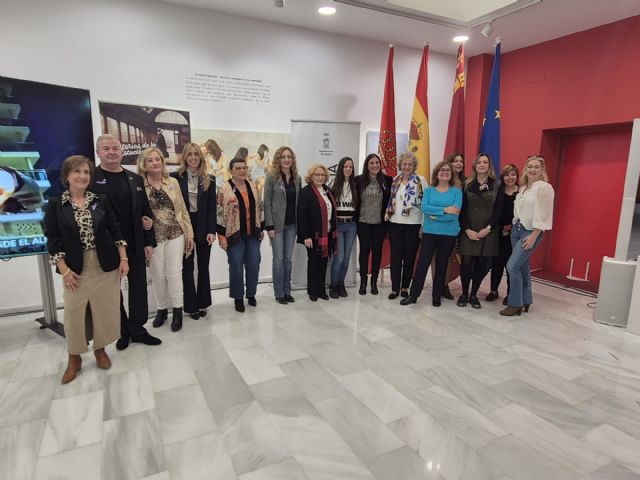 El Ayuntamiento de Murcia refuerza su compromiso con la juventud y la igualdad en el Día Internacional de la Eliminación de la Violencia contra la Mujer - 2, Foto 2