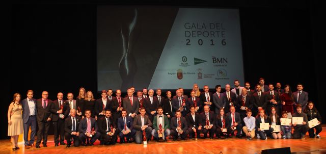 El Anuario del Deporte de la Región de Murcia 2016 presenta por tercer año los hitos deportivos más importantes - 1, Foto 1