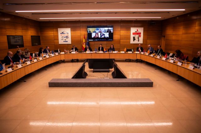 La Región exige al Gobierno de España que aborde de forma urgente la falta de médicos, especialmente de Atención Primaria - 2, Foto 2