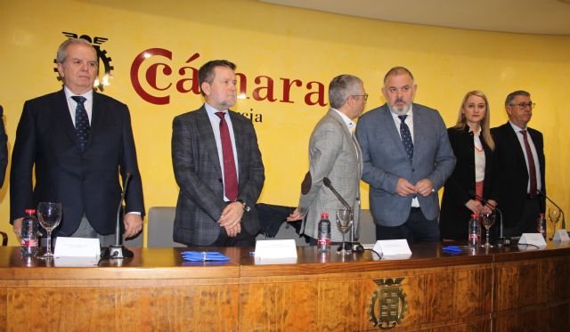 El presidente de la CHS asiste a la firma de los acuerdos entre Acuamed y 63 Comunidades de Regantes de las IDAM de Torrevieja y Águilas - 1, Foto 1