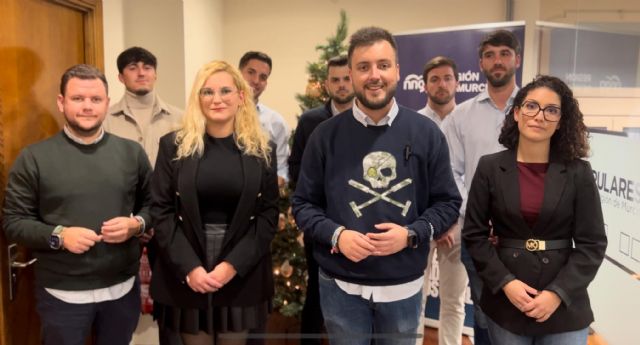 NNGG Región de Murcia comienza su campaña solidaria navideña de recogida de juguetes por los distintos municipios - 1, Foto 1