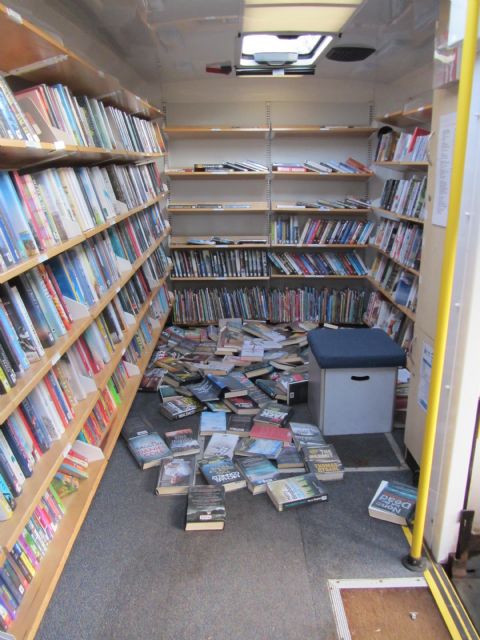 Librerías Sobre Ruedas, Cultura Sin Fronteras: Las Bibliotecas Móviles en las Highlands Escocesas - 3, Foto 3