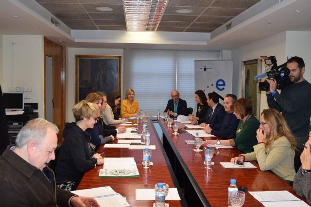 Las empresas que cuenten con instalaciones para fomentar la conciliación laboral tendrán ayudas y deducciones - 1, Foto 1