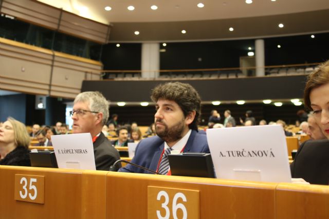 López Miras lleva al Parlamento Europeo la escasez hídrica de la Región, un problema serio que avanza hacia el resto de Europa - 2, Foto 2