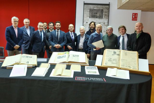 La Comunidad recibe la donación de partes médicos de la Plaza de Toros de Murcia realizados por los doctores Sánchez-Parra de 1939 a 1993 - 1, Foto 1