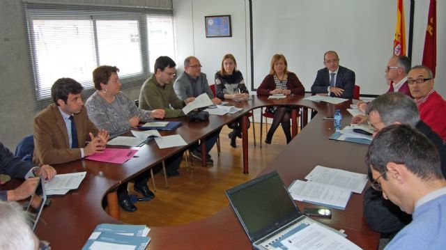 La Comunidad modificará el decreto para abonar quinquenios y sexenios a los profesores contratados doctores - 1, Foto 1