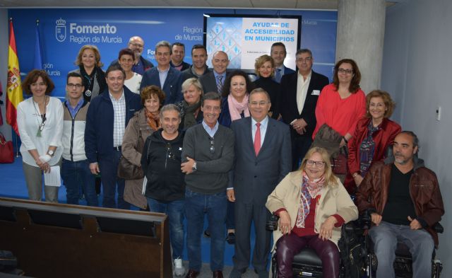 La Comunidad destina 200.000 euros para hacer más accesibles los espacios públicos de los municipios - 1, Foto 1